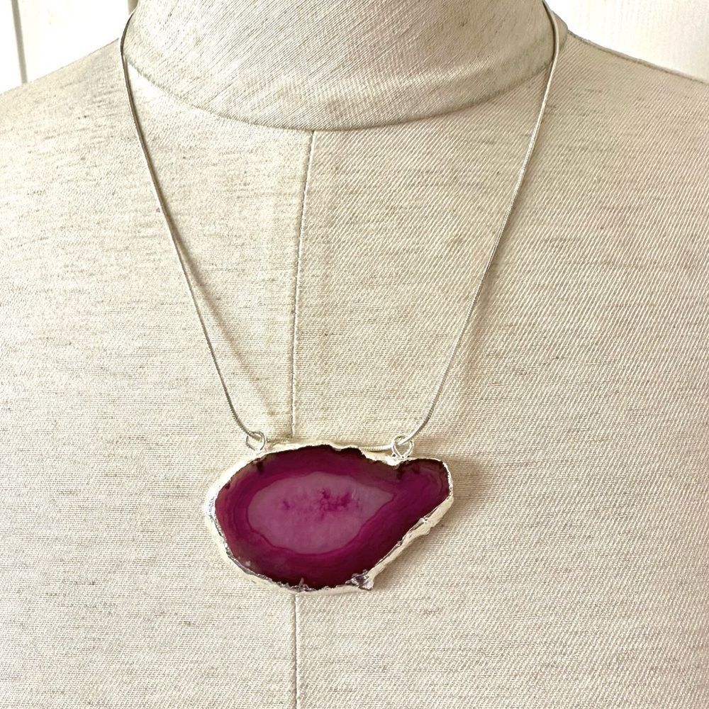 Sterling silver agate slice pendant necklace